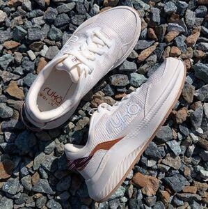 Ryka Freehand Walking Sneakers with ActivFoam Size Women's 7.5.